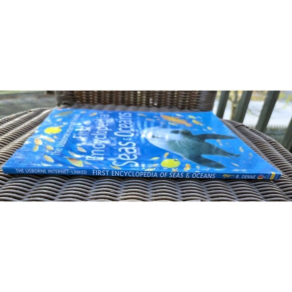 Usborne Internet Linked First Encyclopedia Lot 2 Books Science, Seas & Oceans - Picture 9 of 14